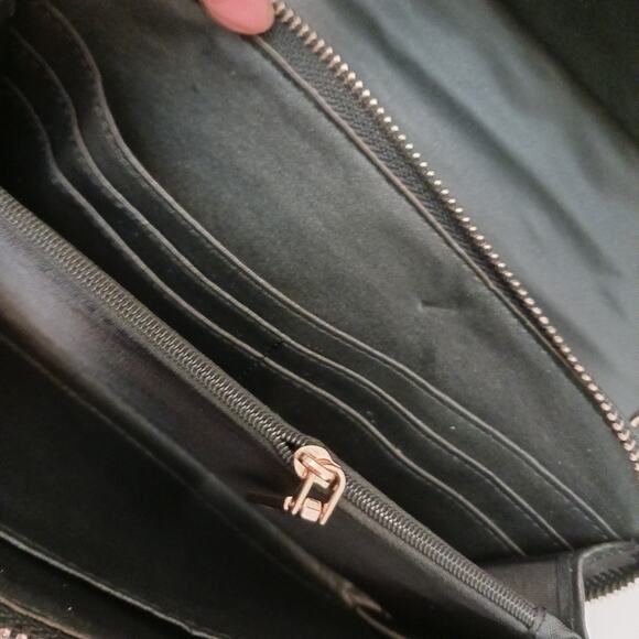 Badgley Mischka Quilted Wallet on a Chain Purse Black Crossbody Gold Studs Glam - Picture 12 of 16